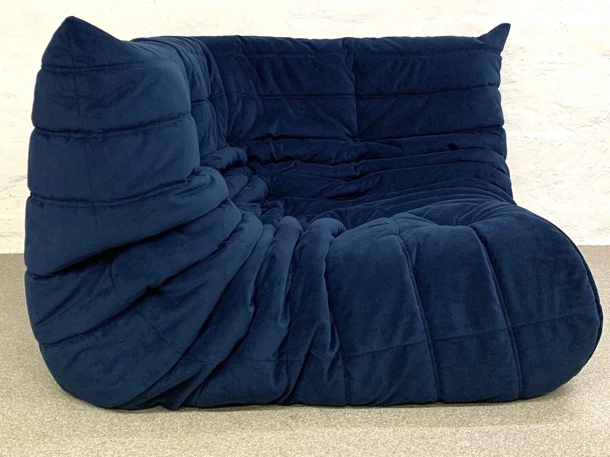Ligne Roset ° Togo - blue velvet
